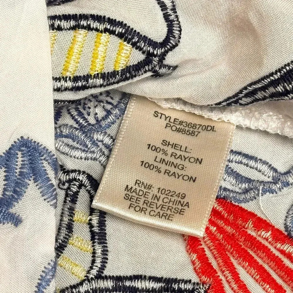 Skies Are Blue Anthropologie Floral Embroidered Blouse Off Shoulder Women’s S - Picture 8 of 9